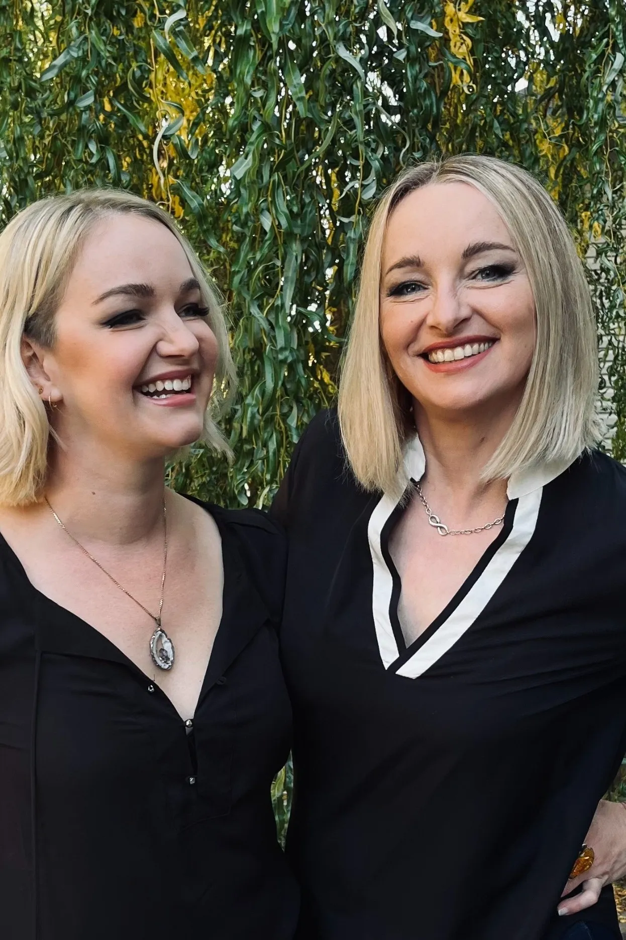 Ewa and Joanna on exterior